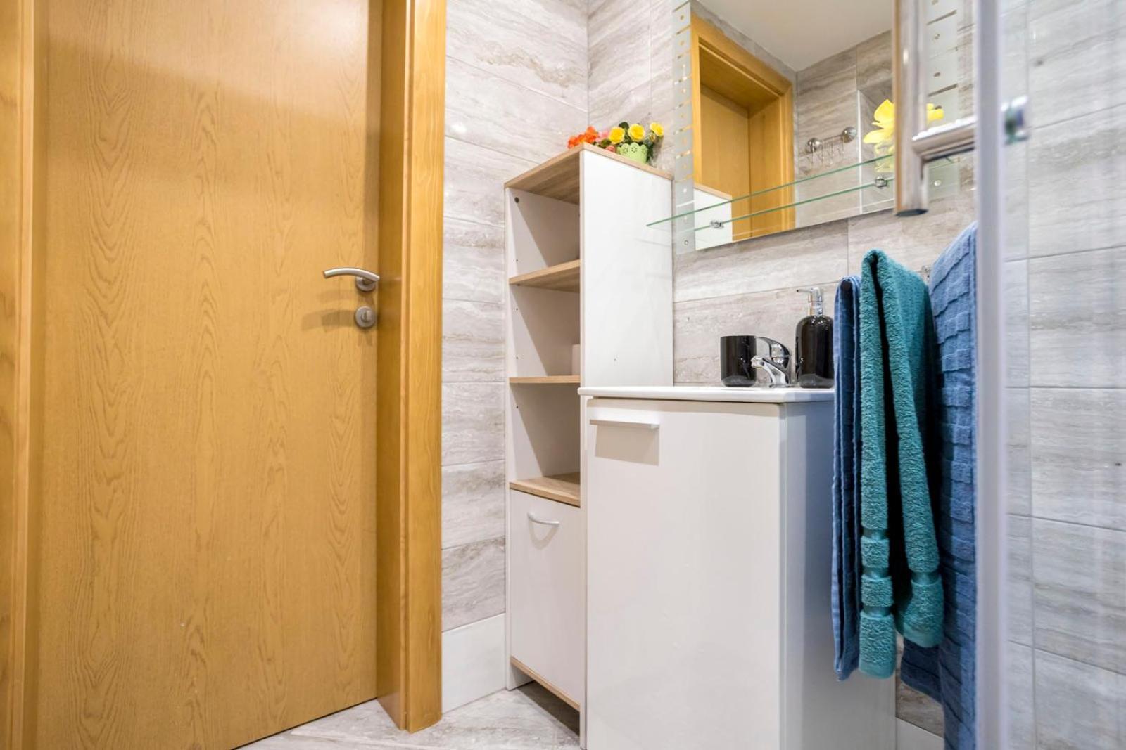 Holiday Home Svjetlana Risika Luaran gambar